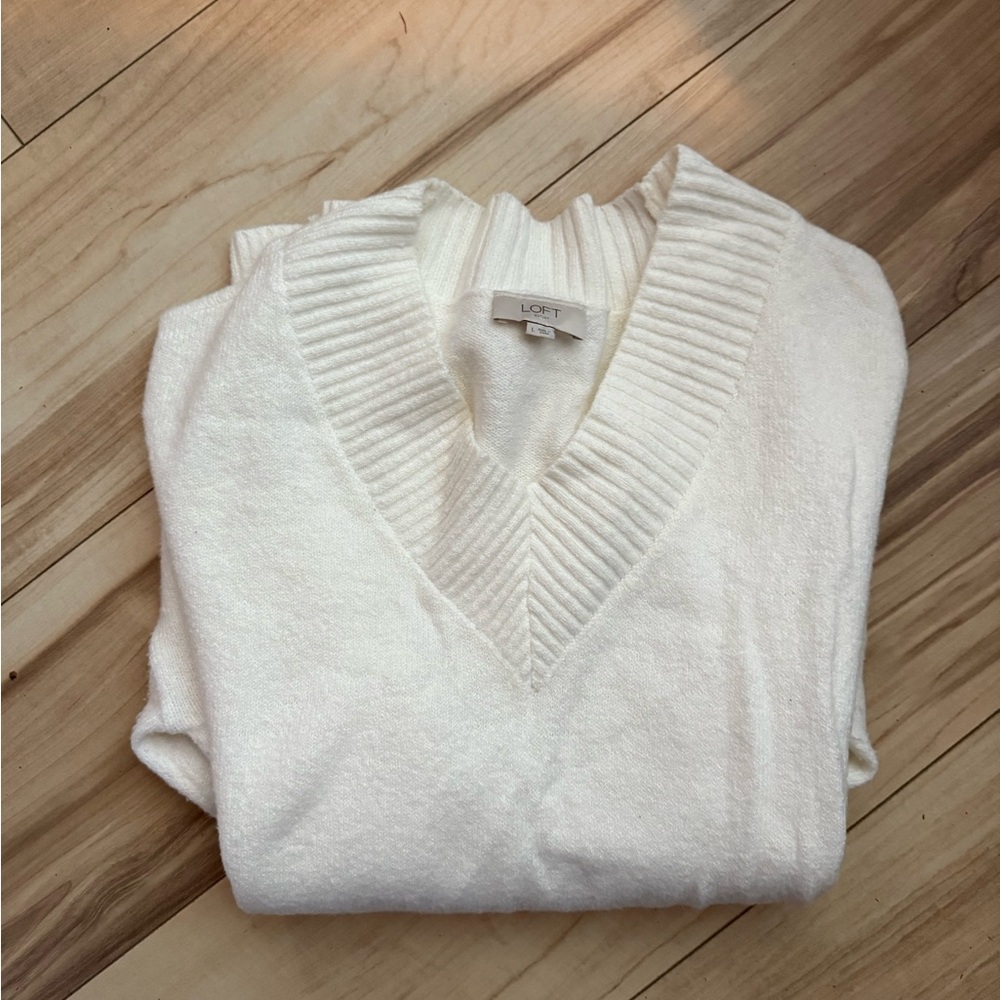 LOFT White V-Neck Sweater with Ribbed Details